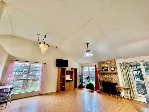 $195,000 | 12066 Kleinmeadow Drive, Houston, TX 77066