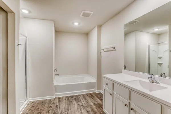 $2,299 | 8219 Blooming Meadow Lane, Houston, TX 77016