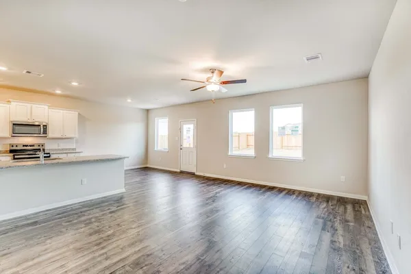 $2,299 | 8219 Blooming Meadow Lane, Houston, TX 77016