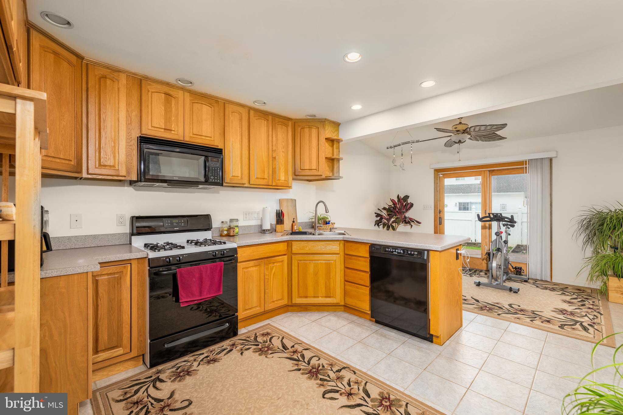 8253 Bullneck Road Baltimore, MD 21222 - Photo 8 of 29 Spacious Kitchen