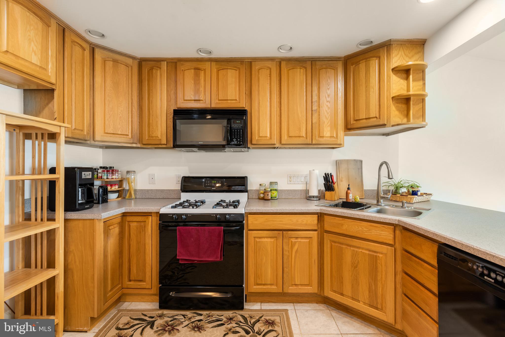 8253 Bullneck Road Baltimore, MD 21222 - Photo 10 of 29