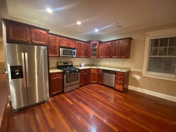 $3,600 | 4619 Washington Street, Unit 1, Boston, MA 02131