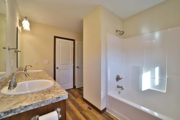 $325,000 | 978 York Court, Brainerd, MN 56401