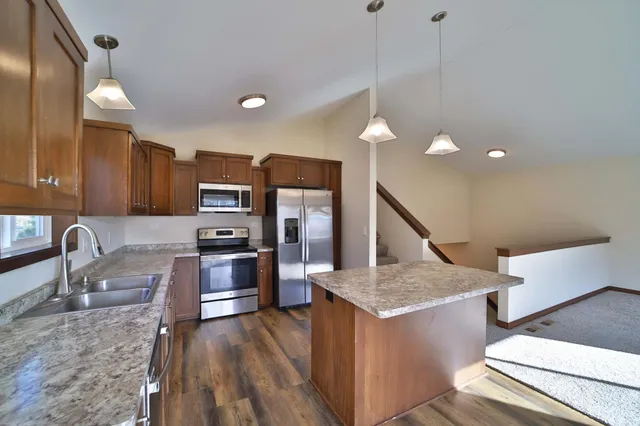 $325,000 | 978 York Court, Brainerd, MN 56401