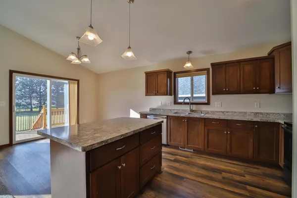 $325,000 | 978 York Court, Brainerd, MN 56401