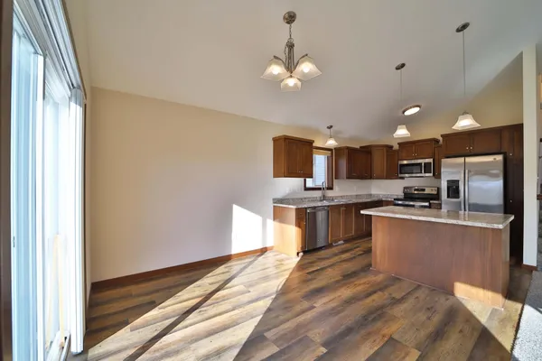 $325,000 | 978 York Court, Brainerd, MN 56401