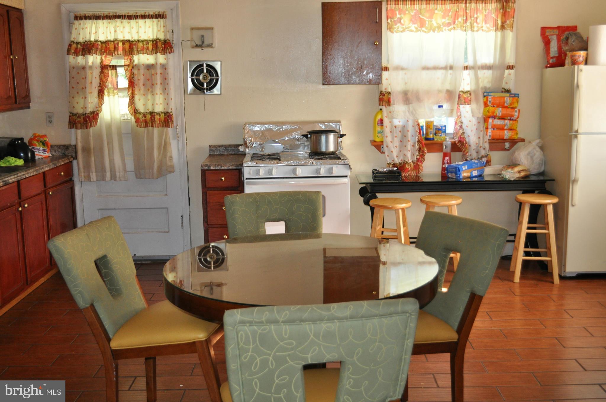 7301 Good Luck Road New Carrollton, MD 20784 - Photo 3 of 8 Dining Room