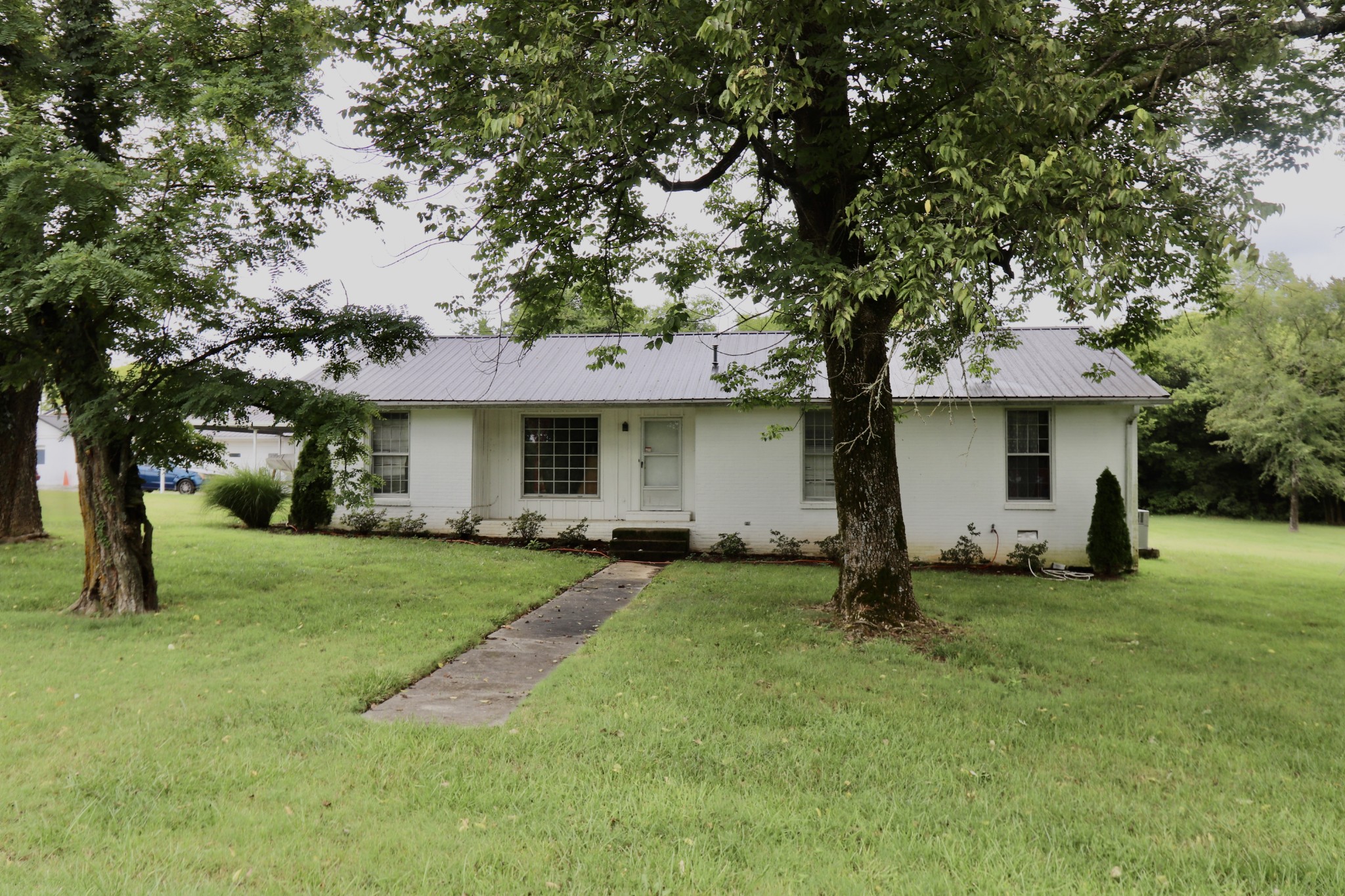 4801 Old Murfreesboro Road West Lebanon, TN 37090 - Photo 2 of 12 Gallery Image 2