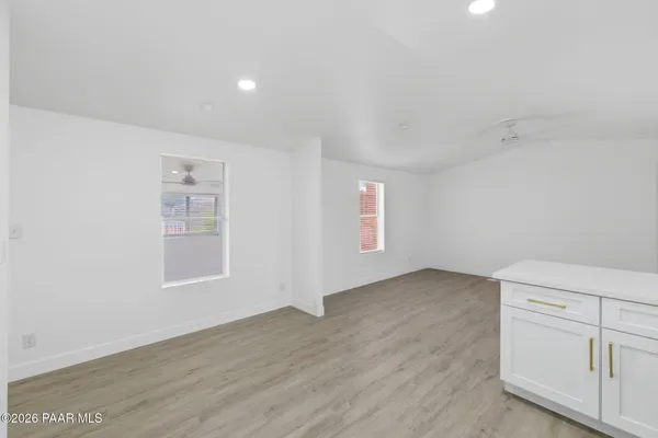 $198,000 | 20929 East Coyote Lane, Mayer, AZ 86333