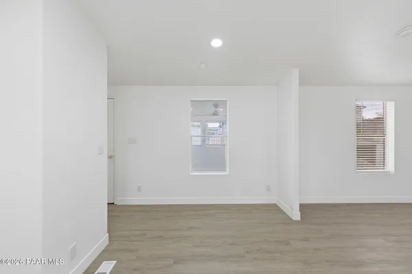 $198,000 | 20929 East Coyote Lane, Mayer, AZ 86333