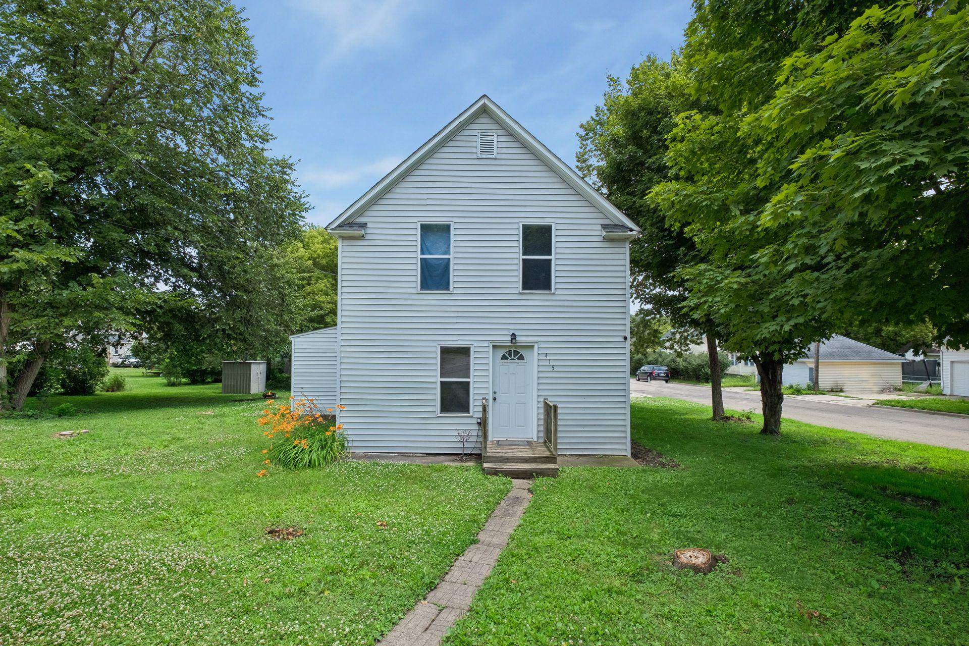 415 Francis Street Faribault, MN 55021 - Photo 3 of 34