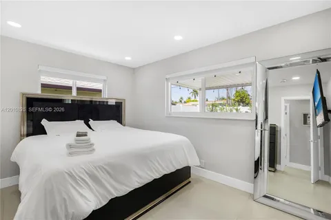 $939,000 | 1104 North 13th Terrace, Hollywood, FL 33019