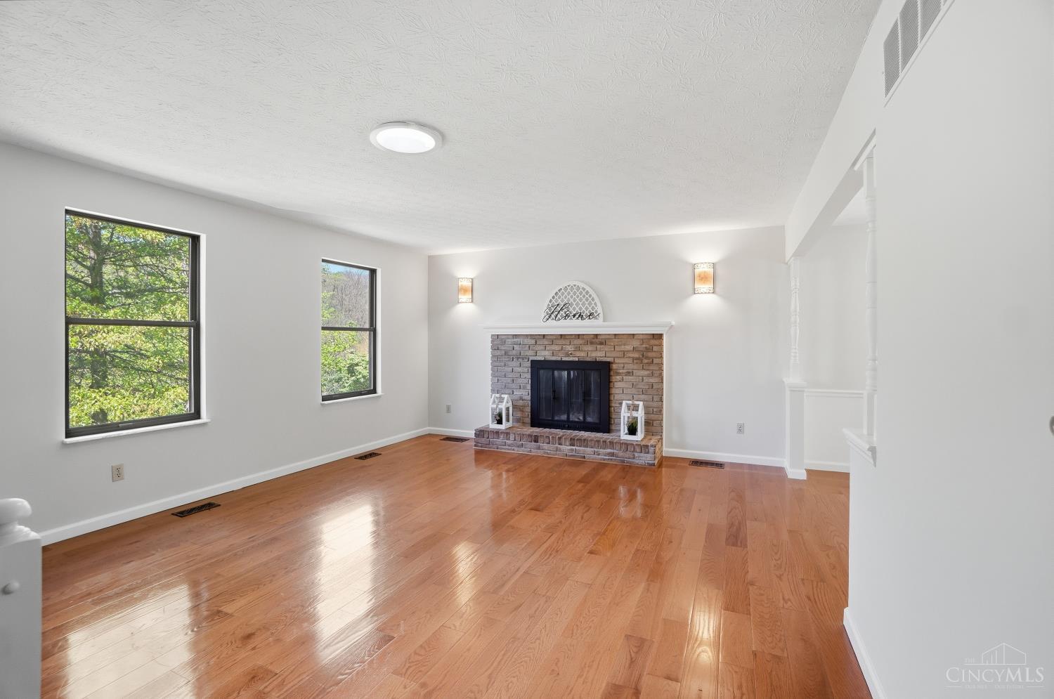 6340 Sheed Road Cincinnati, OH 45247 - Photo 5 of 60
