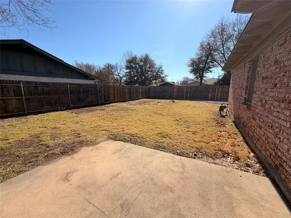 $2,000 | 1416 Norwood Drive, Hurst, TX 76053