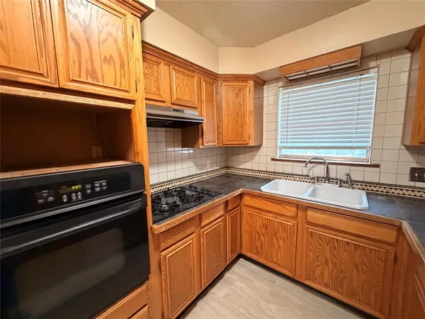 $2,000 | 1416 Norwood Drive, Hurst, TX 76053