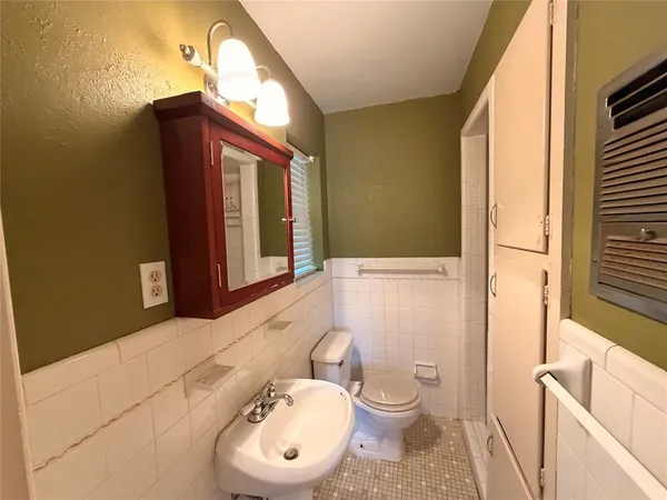 $2,000 | 1416 Norwood Drive, Hurst, TX 76053