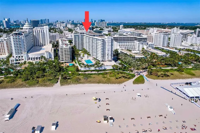 $525,000 | 100 Lincoln Road, Unit 417, Miami Beach, FL 33139