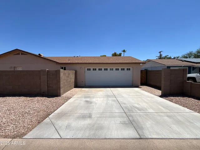 $2,600 | 7627 East 4th Street, Scottsdale, AZ 85251