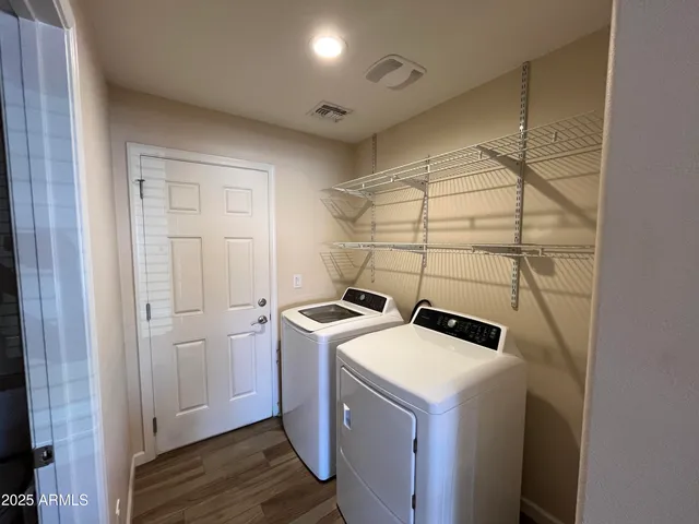 $2,600 | 7627 East 4th Street, Scottsdale, AZ 85251