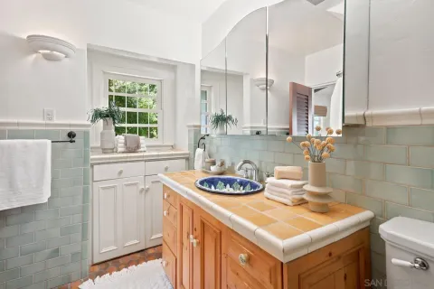 $1,350,000 | 2521 Collier Avenue, San Diego, CA 92116