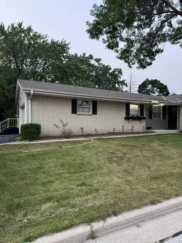 $314,000 | 9404 West Hope Avenue, Wauwatosa, WI 53222