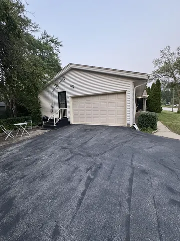 $314,000 | 9404 West Hope Avenue, Wauwatosa, WI 53222
