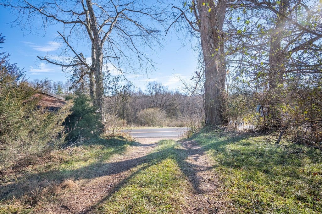 4722 Ivanhoe Road Ivanhoe, VA 24350 - Photo 53 of 74 Gallery Image 53