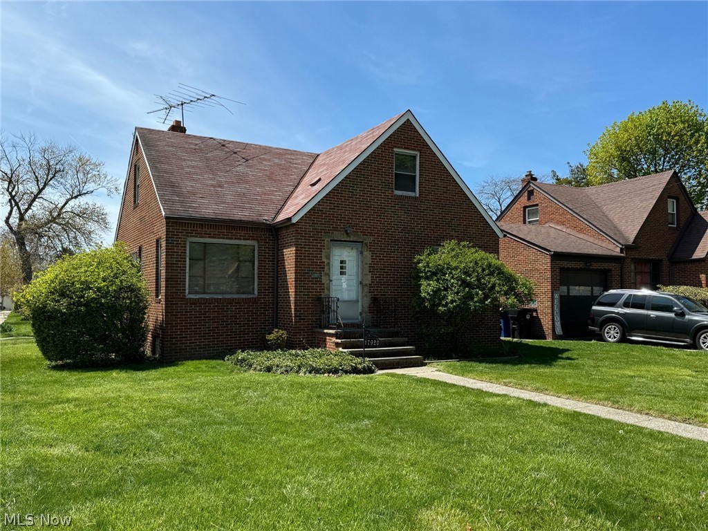 17920 Nottingham Road Cleveland, OH 44119 - Photo 2 of 18 Gallery Image 2