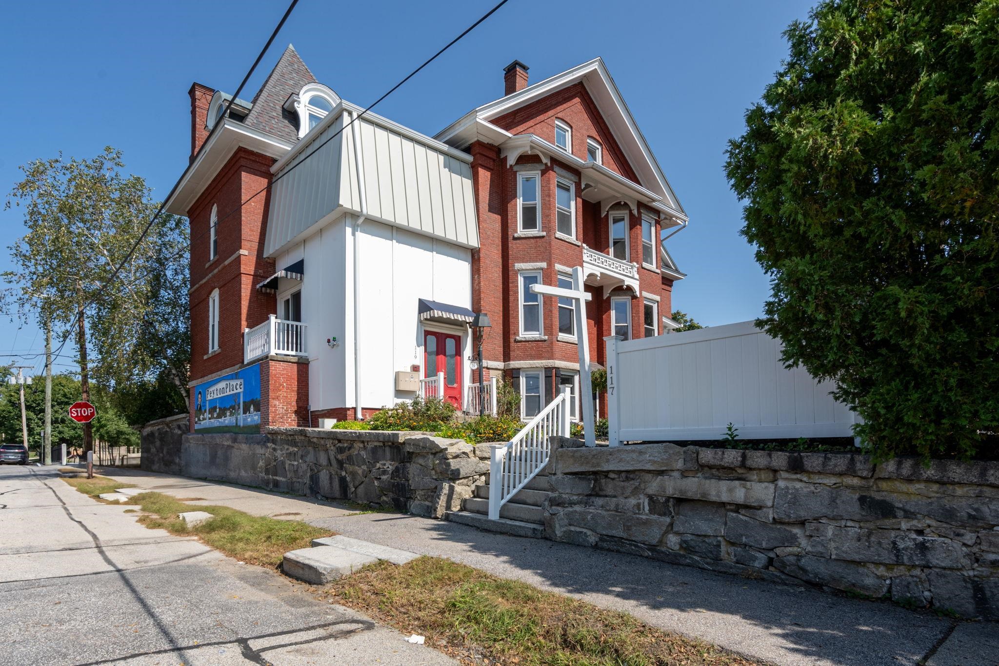 119 Walnut Street, Unit 3 Manchester, NH 03104 - Photo 13 of 37 Gallery Image 13