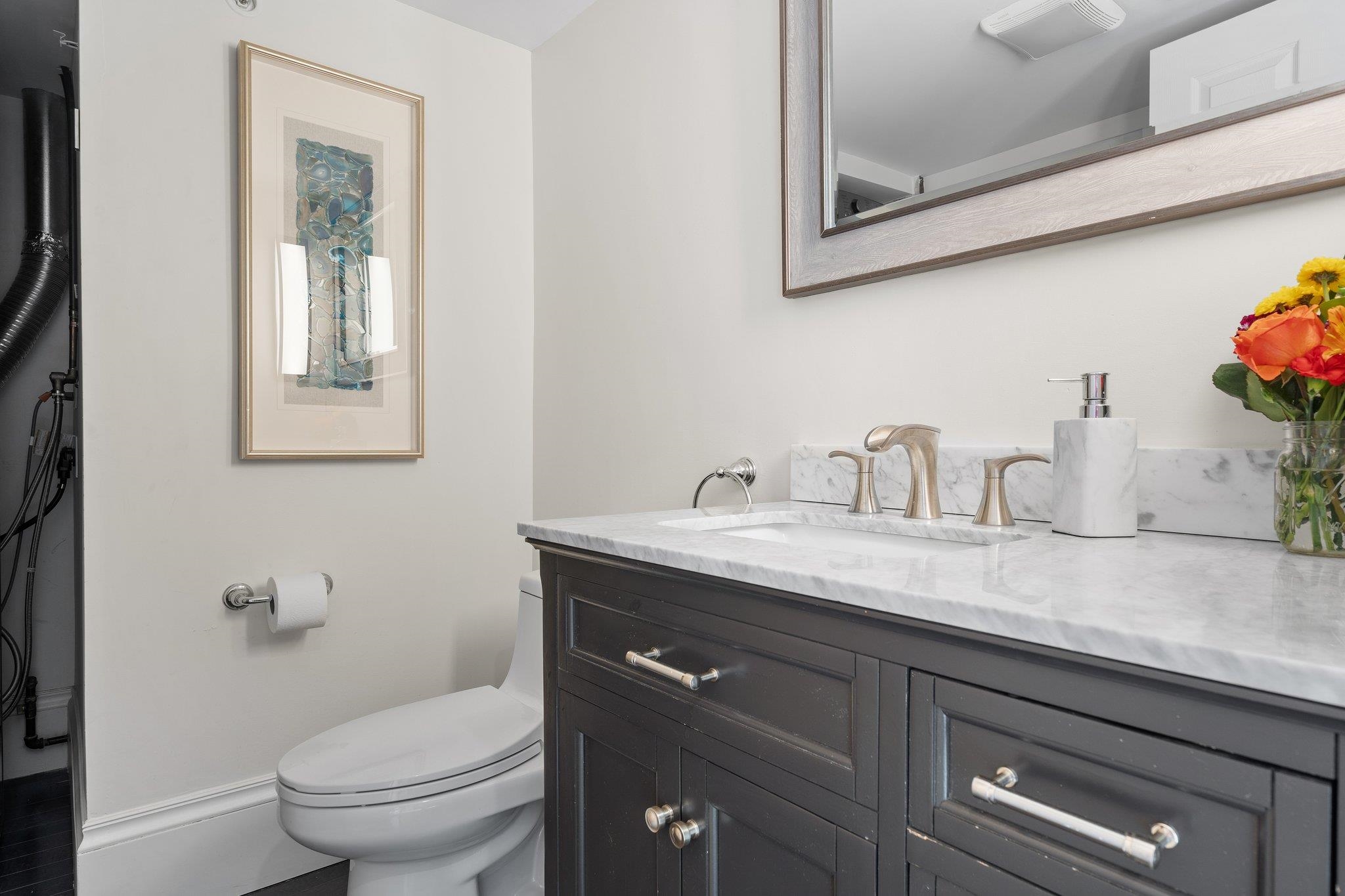119 Walnut Street, Unit 3 Manchester, NH 03104 - Photo 14 of 37 Gallery Image 14