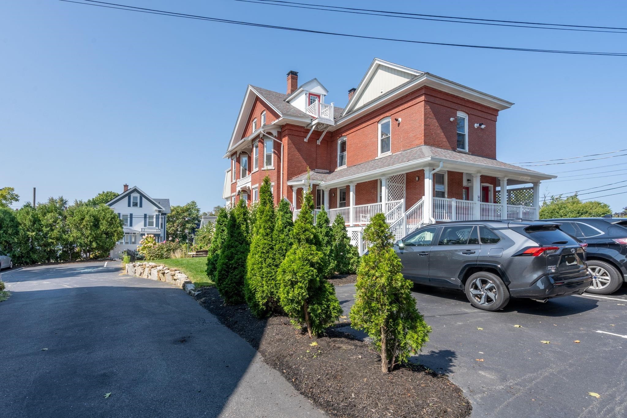 119 Walnut Street, Unit 3 Manchester, NH 03104 - Photo 30 of 37 Gallery Image 30