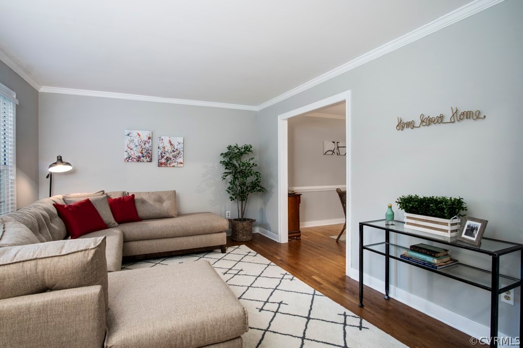 13805 Sterlings Bridge Road Midlothian, VA 23112 - Photo 14 of 24 a living room with furniture and wooden floor