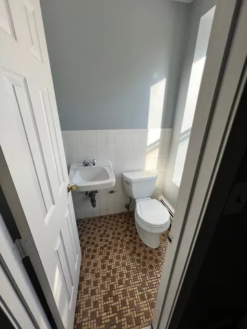 $3,100 | 3148 Washington Street, Unit 2, Boston, MA 02130