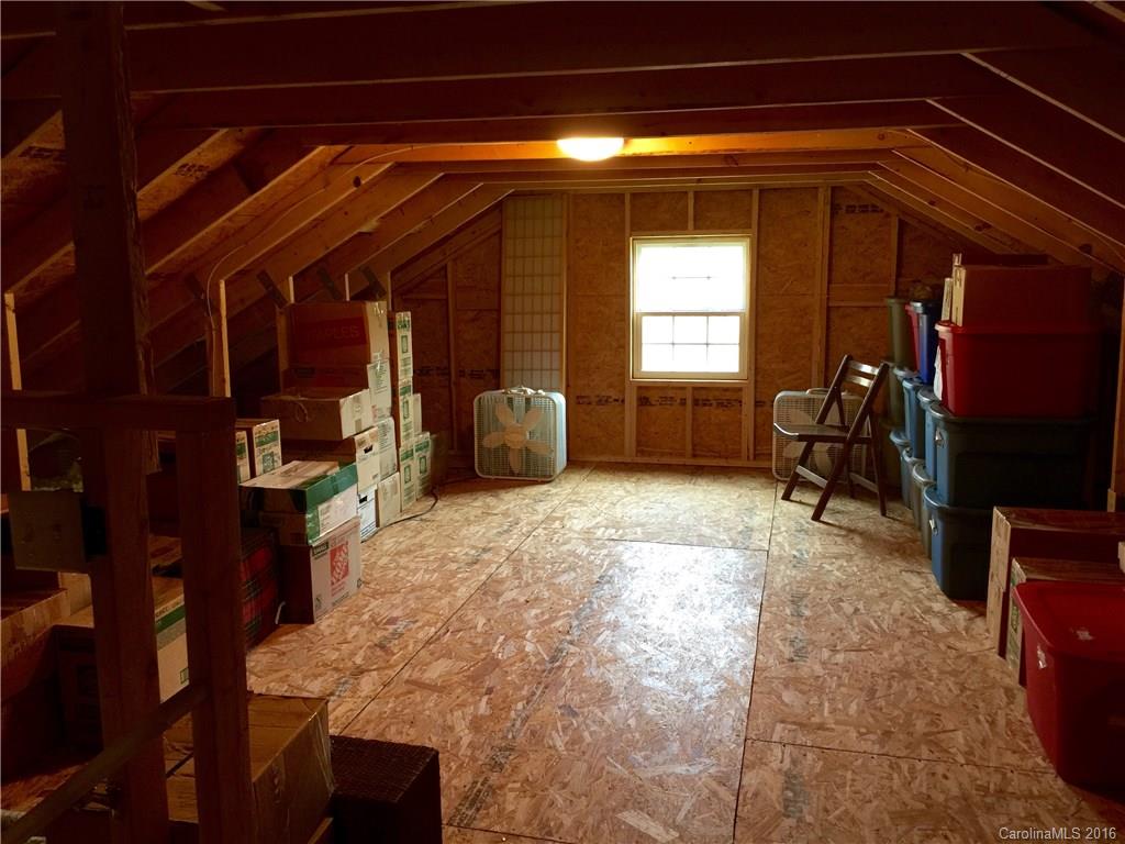 128 Waycaster Road Marion, NC 28752 - Photo 15 of 22 Gallery Image 15