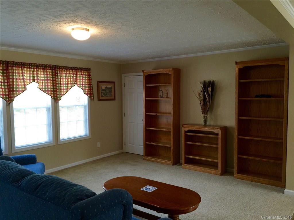 128 Waycaster Road Marion, NC 28752 - Photo 3 of 22 Gallery Image 3