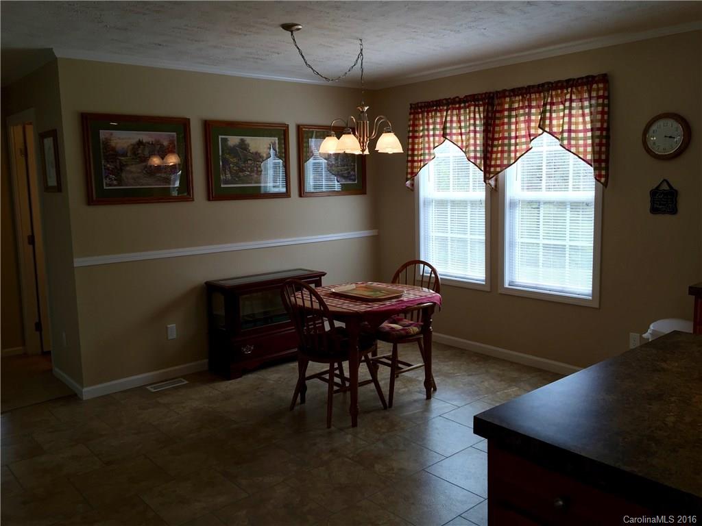 128 Waycaster Road Marion, NC 28752 - Photo 5 of 22 Gallery Image 5