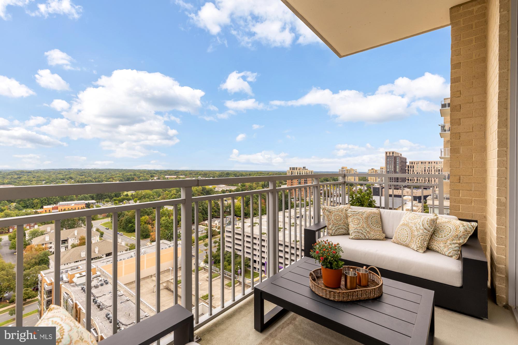 11990 Market Street, Unit 1815 Reston, VA 20190 - Photo 17 of 48 Gallery Image 17