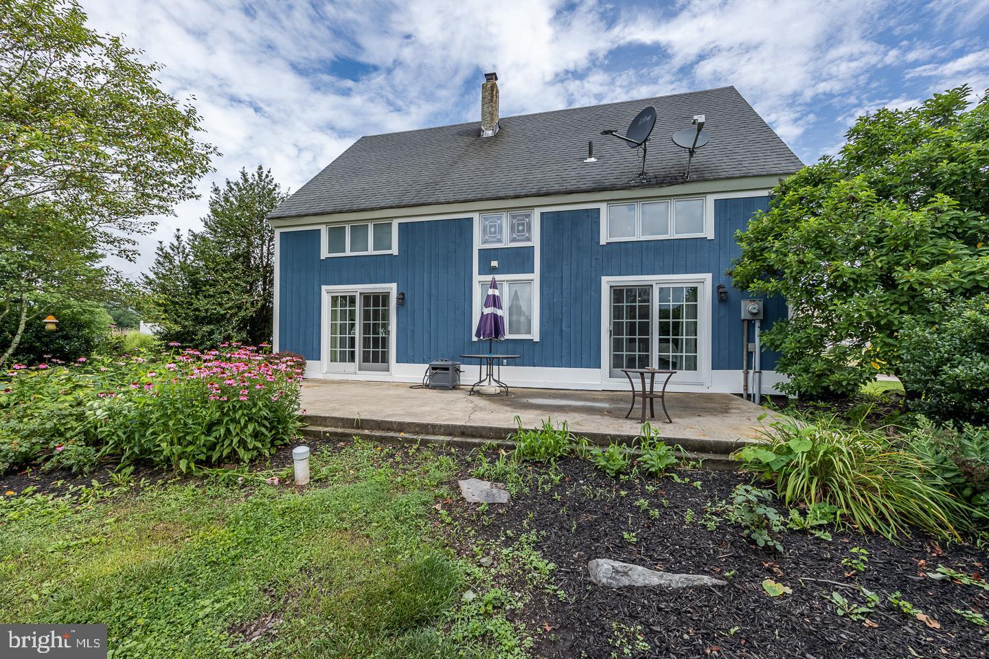 196 Winding Road Boyertown, PA 19512 - Photo 4 of 46 Patio on side of house