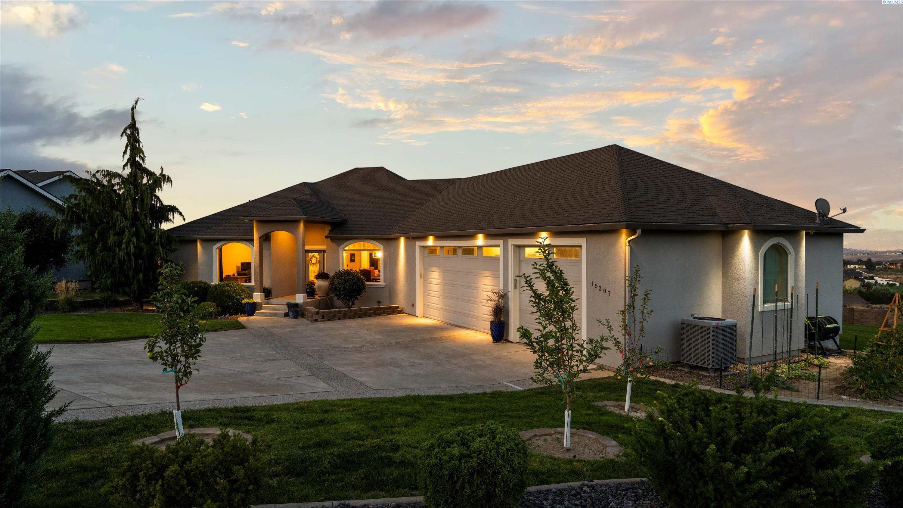 15307 Mountain Ridge Court Kennewick, WA 99338 - Photo 29 of 37 Gallery Image 29
