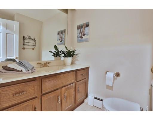28 Olde Towne Road Lynnfield, MA 01940 - Photo 18 of 27 Gallery Image 18