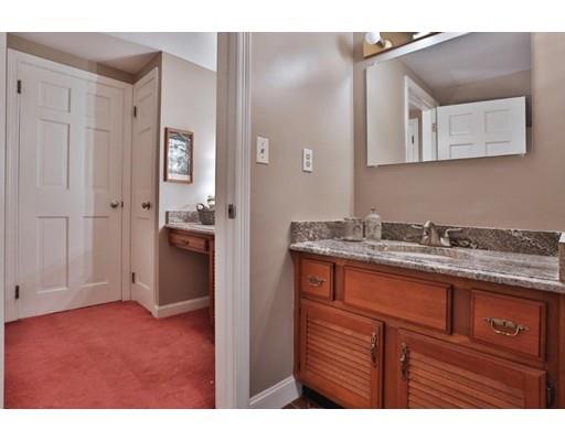 28 Olde Towne Road Lynnfield, MA 01940 - Photo 19 of 27 Gallery Image 19
