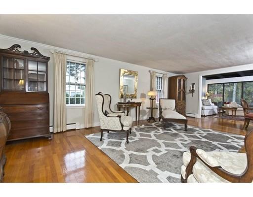 28 Olde Towne Road Lynnfield, MA 01940 - Photo 6 of 27 Gallery Image 6