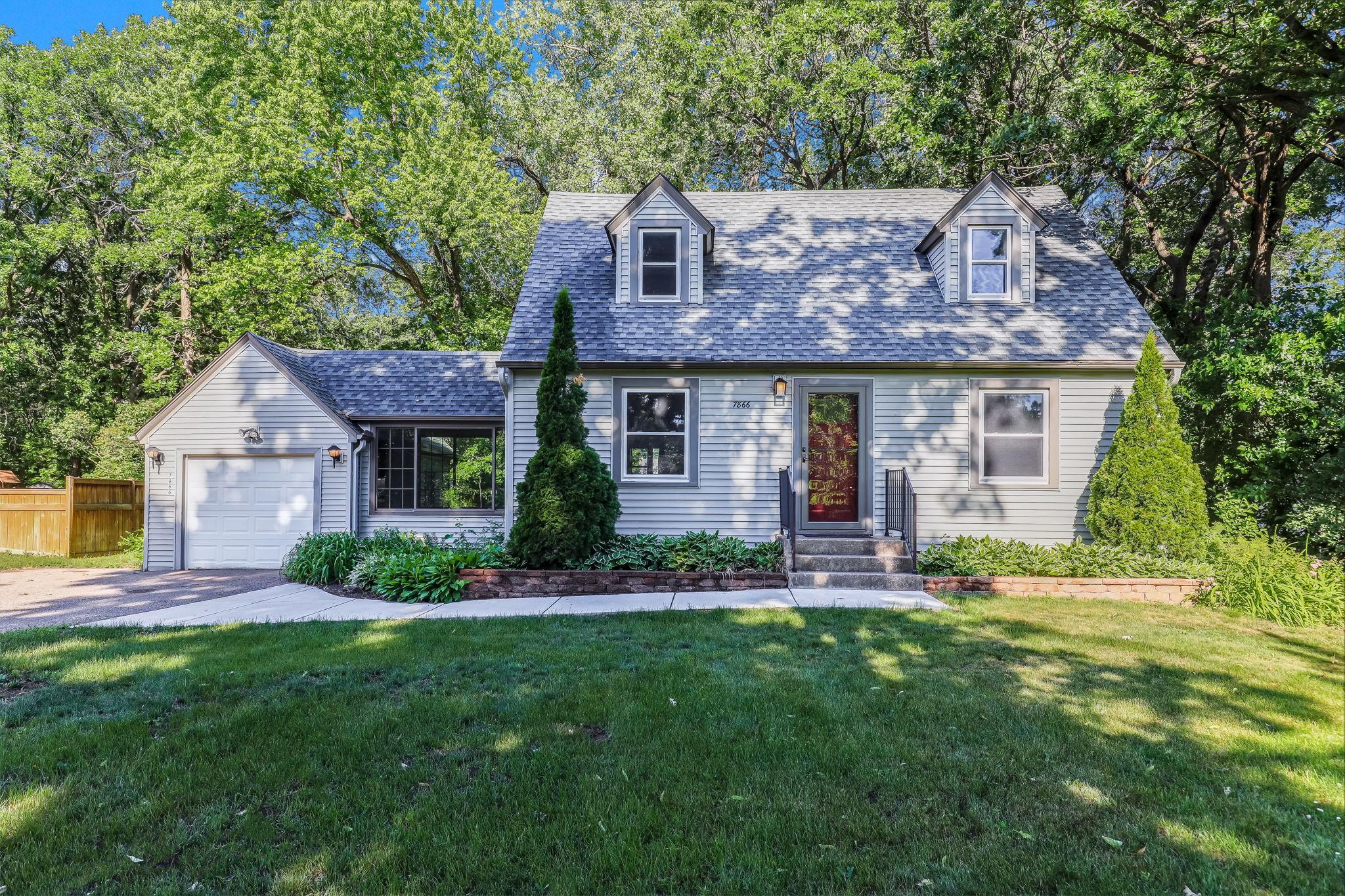7866 Eastwood Road St. Paul, MN 55112 - Photo 2 of 45