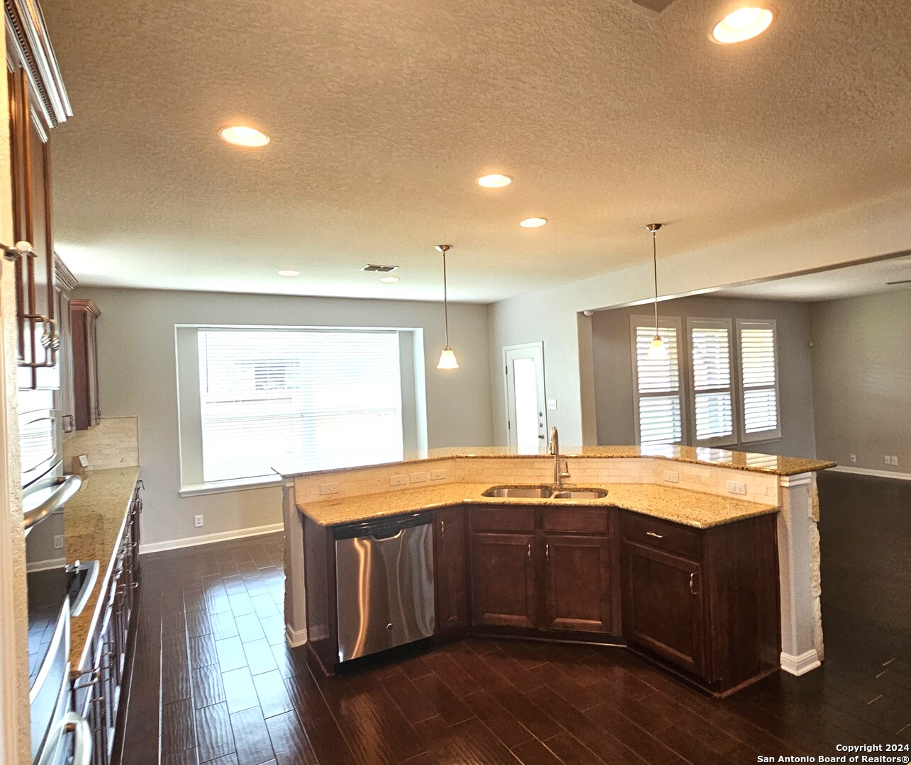 649 Cavan Cibolo, TX 78108 - Photo 4 of 39