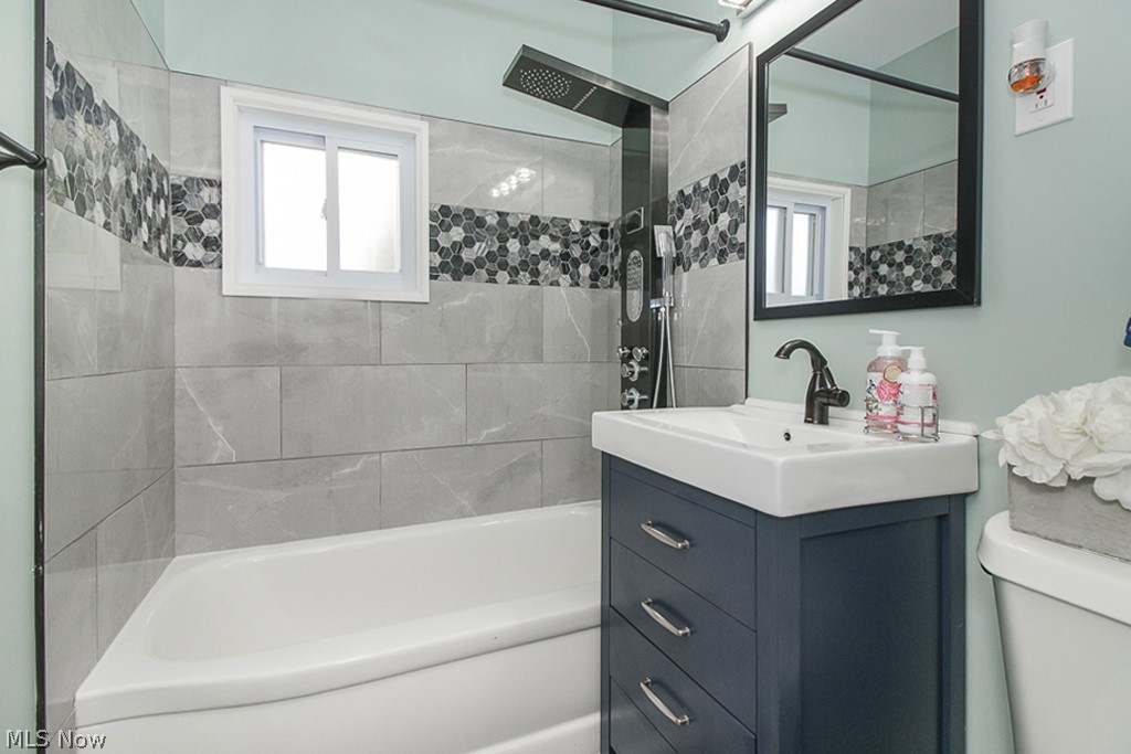 11343 Snow Road Parma Heights, OH 44130 - Photo 13 of 26