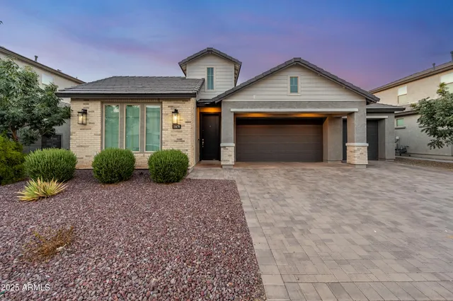 $539,999 | 11670 West Pkwy Lane, Avondale, AZ 85323