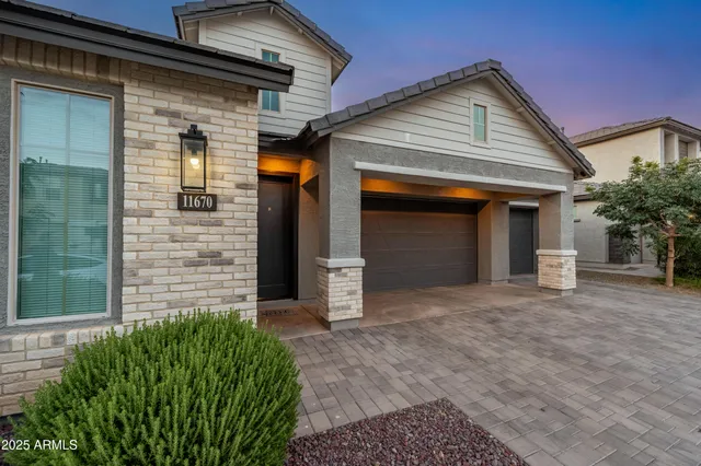 $539,999 | 11670 West Pkwy Lane, Avondale, AZ 85323