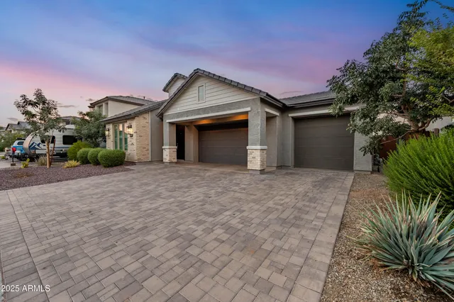 $539,999 | 11670 West Pkwy Lane, Avondale, AZ 85323