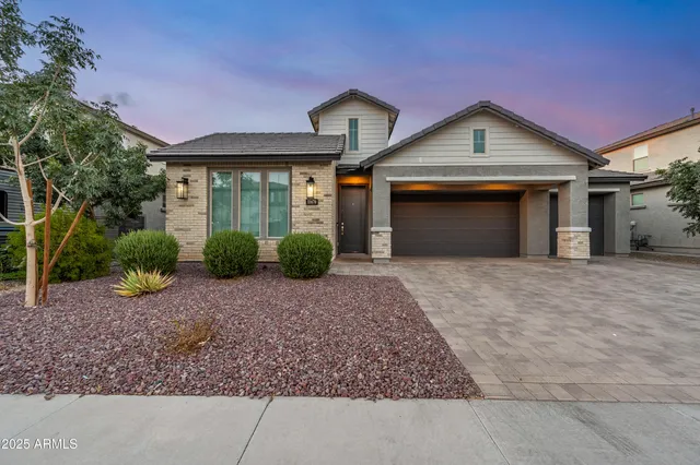 $539,999 | 11670 West Pkwy Lane, Avondale, AZ 85323