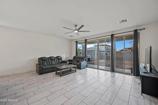 $539,999 | 11670 West Pkwy Lane, Avondale, AZ 85323